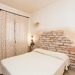 بيت للعطل Mirtagru Casa Dell'olivastro