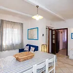 Mirtagru Casa Dell'olivastro بيت للعطل Agrustos