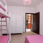 Mirtagru Casa Dell'olivastro بيت للعطل *