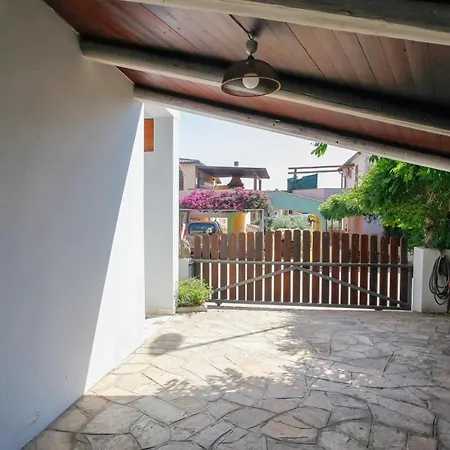 La Casa Dell'olivastro Holiday home