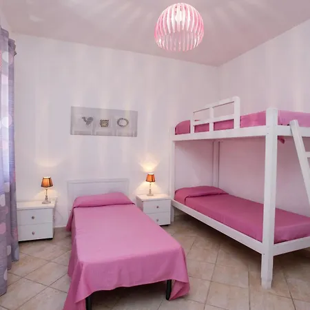 Mirtagru Casa Dell'olivastro Agrustos